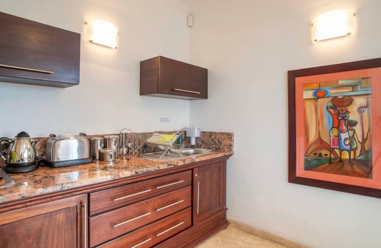 Bantry Beach Luxury Suites Ciudad del Cabo Exterior foto